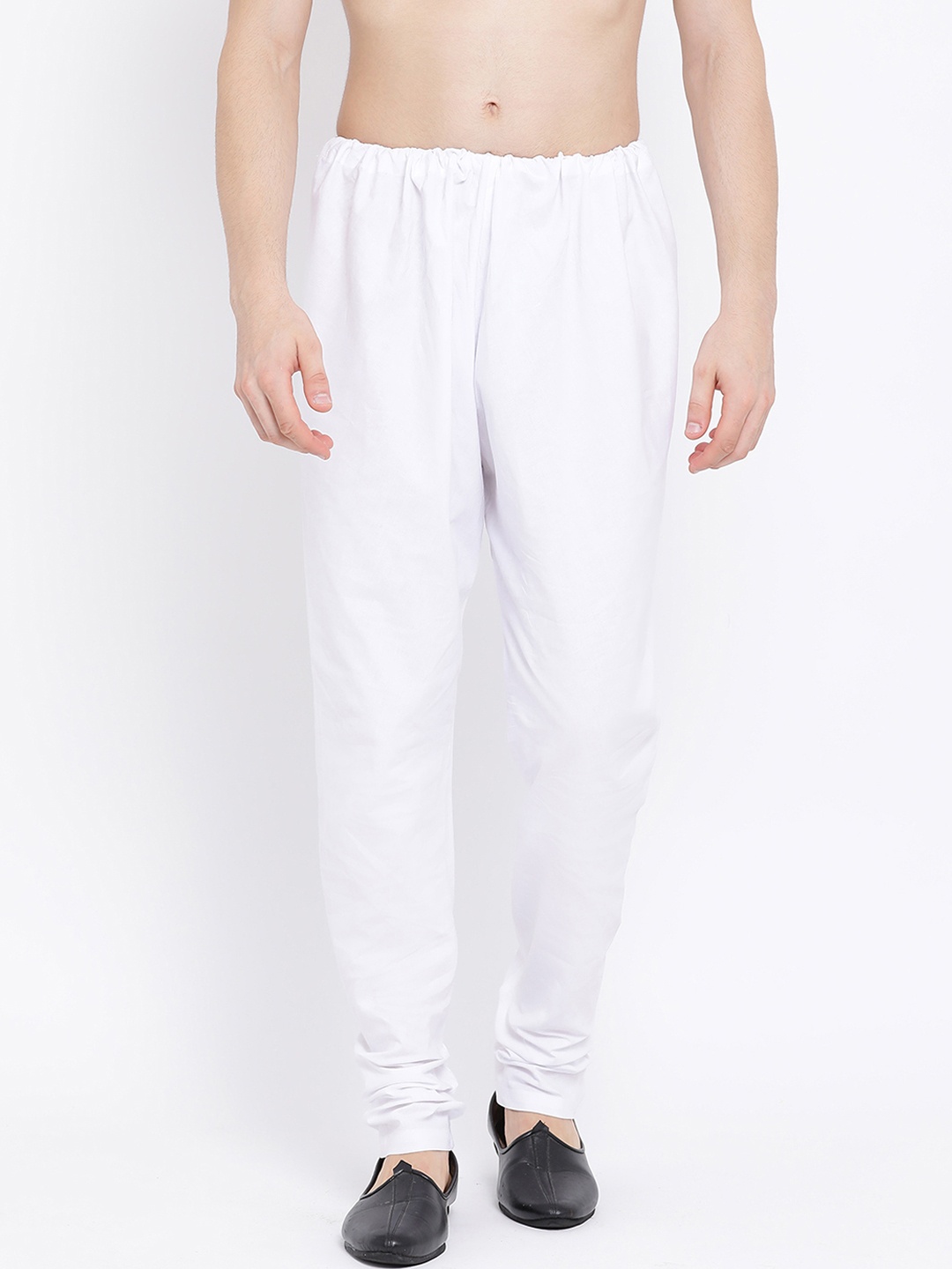 

NAMASKAR Men White Solid Churidar