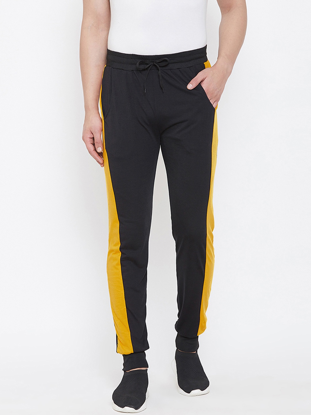 

CHROME & CORAL Men Black & Yellow Colourblocked Straight-Fit Track Pants
