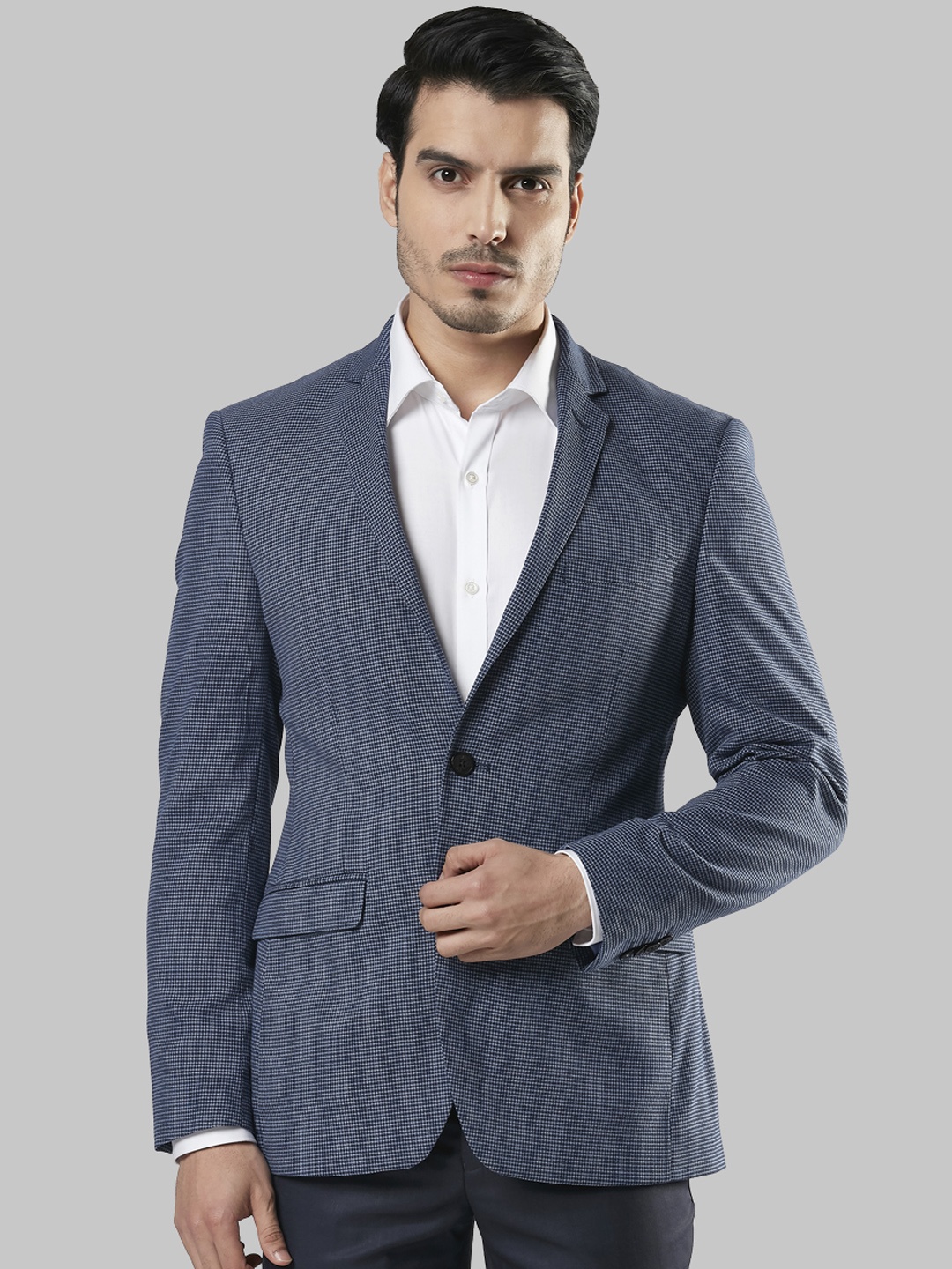 

Raymond Men Blue Checked Slim-Fit Single-Breasted Formal Blazer