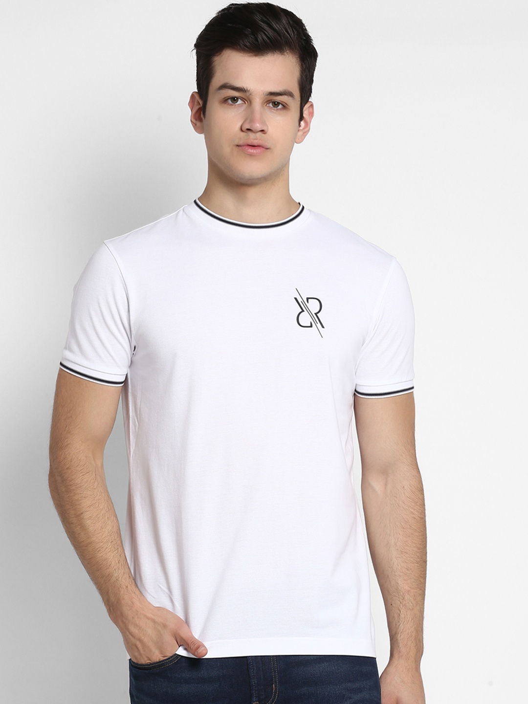 

Red Tape Men White Solid Round Neck T-shirt