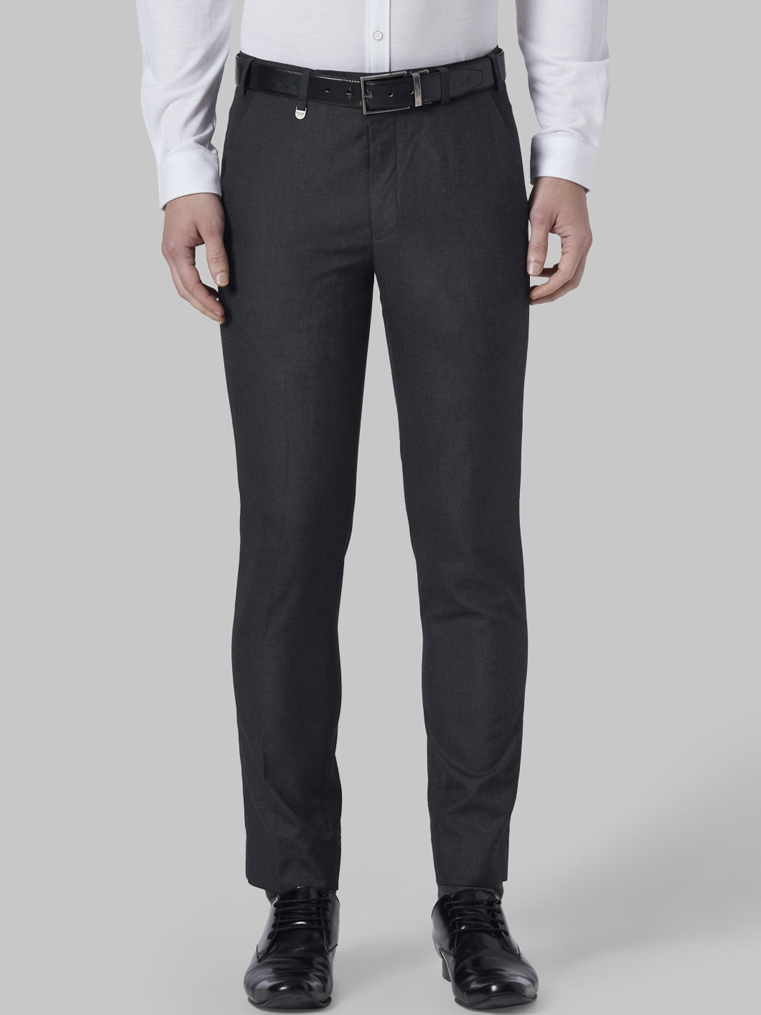 

Park Avenue Men Grey & Black Regular Fit Solid Formal Trousers