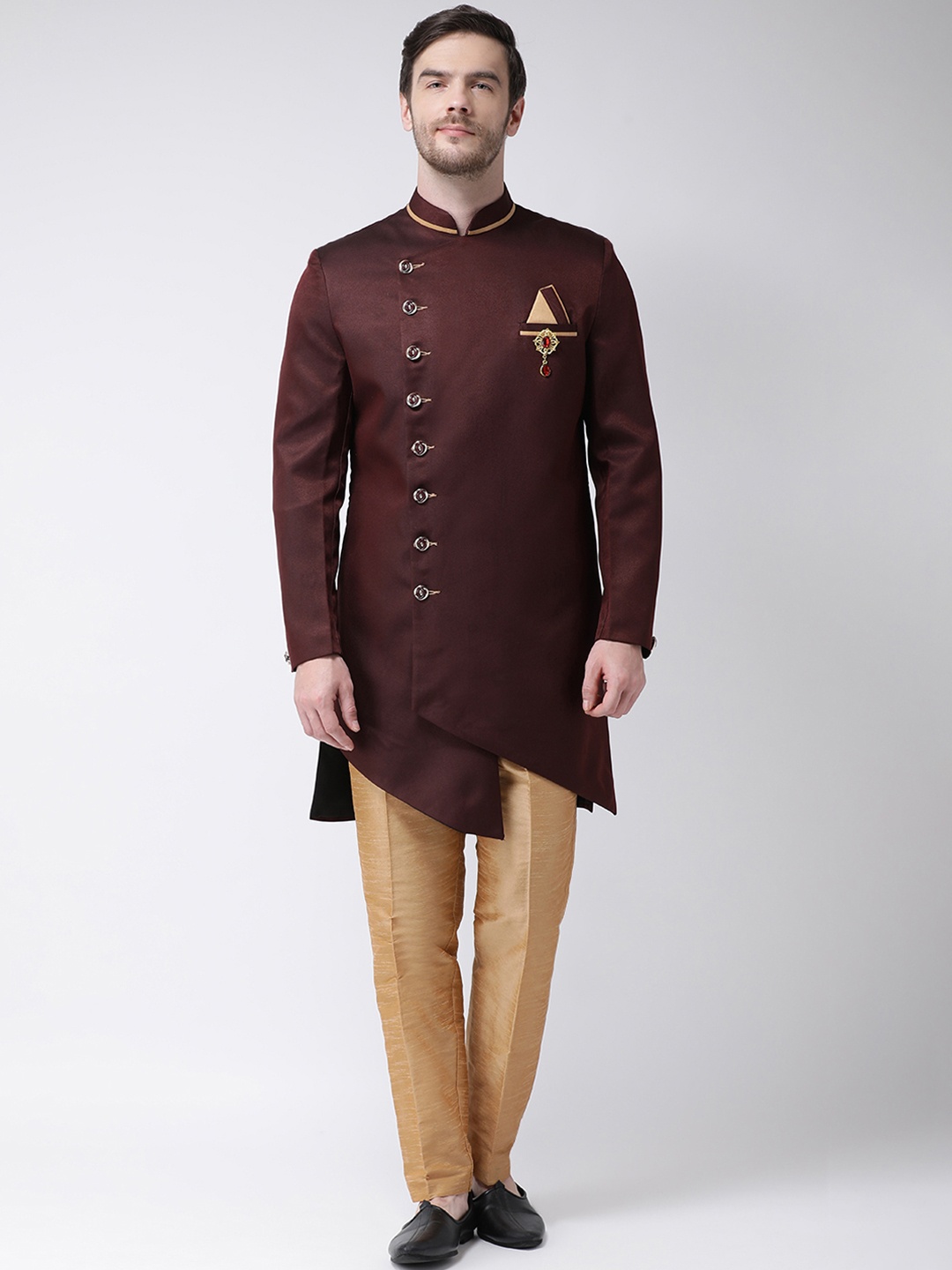 

SG RAJASAHAB Men Maroon & Gold-Coloured Silk Solid Sherwani Set