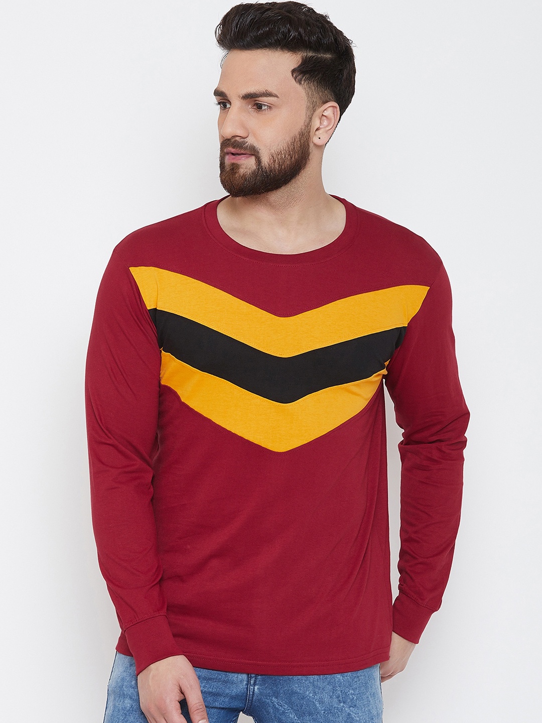 

The Dry State Men Red Colourblocked Round Neck T-shirt