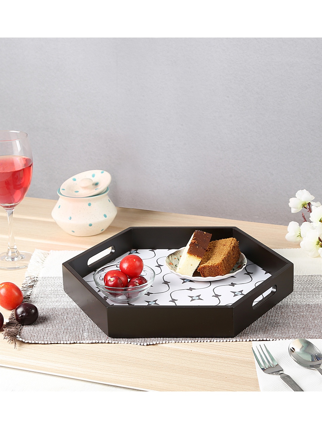 

Crayton Black & White Hexagon MDF Serving Tray