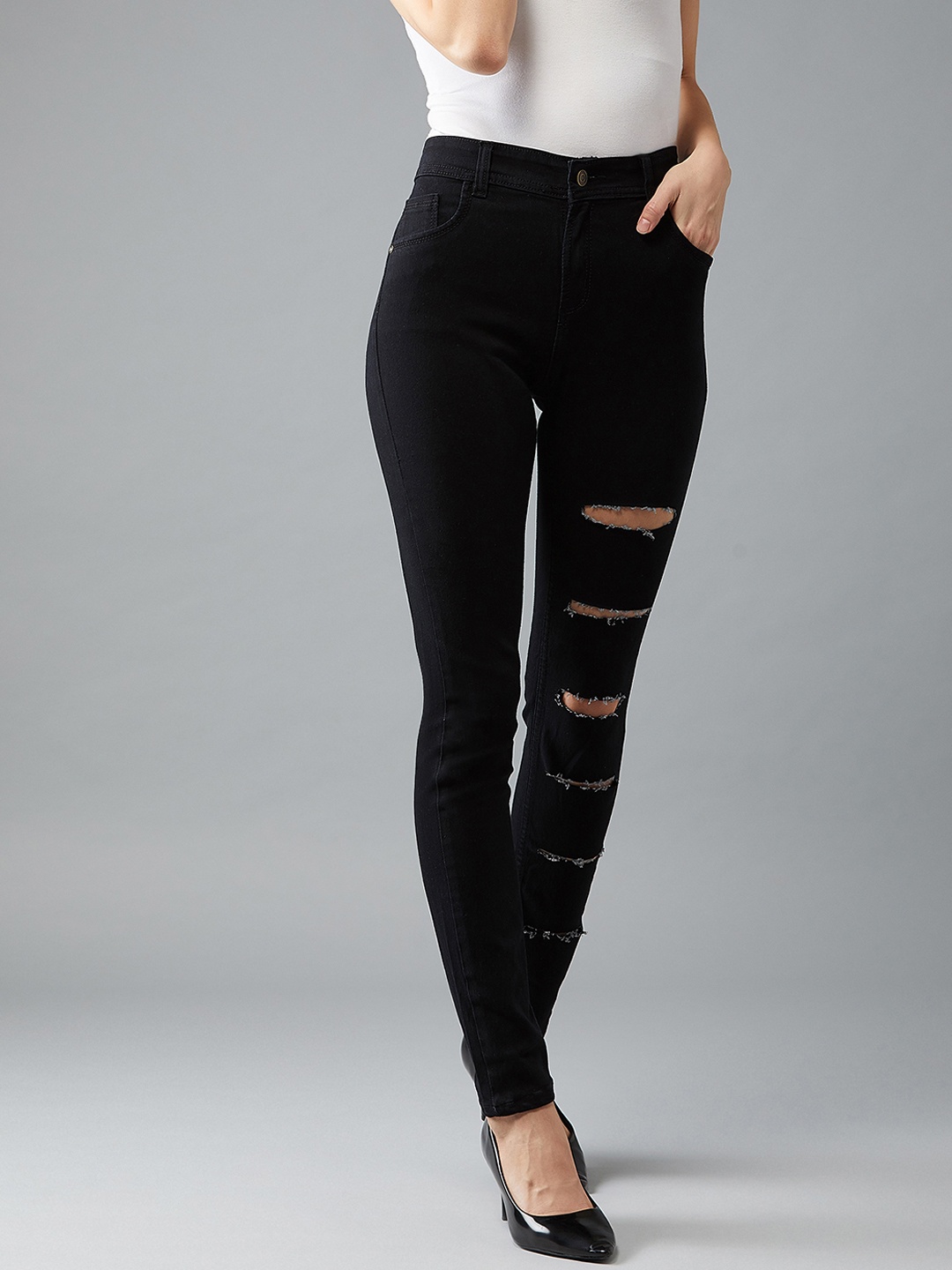 

DOLCE CRUDO Women Black Slim Fit Jeans