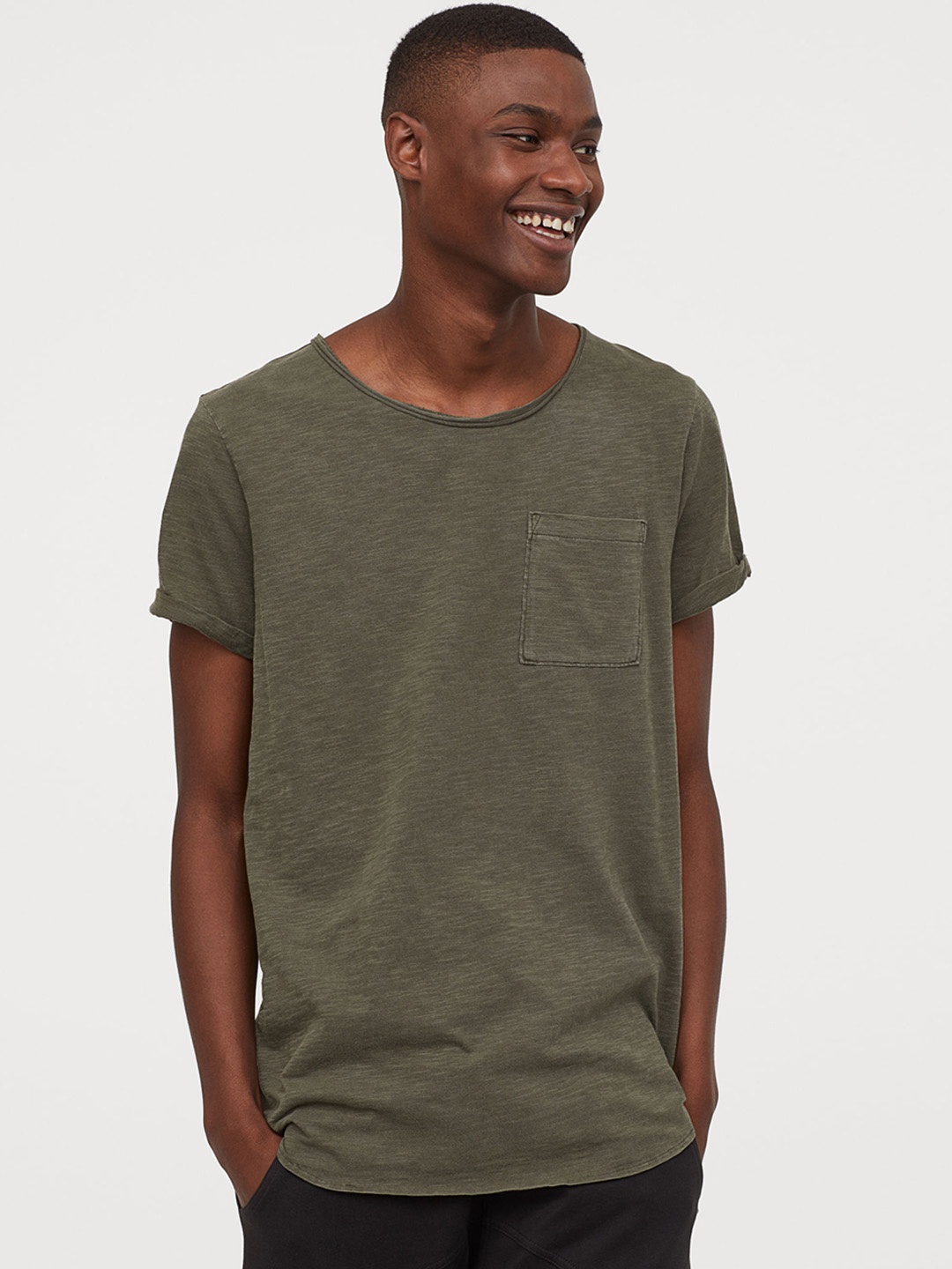 

HM Men Green Solid Long Pure Cotton T-shirt
