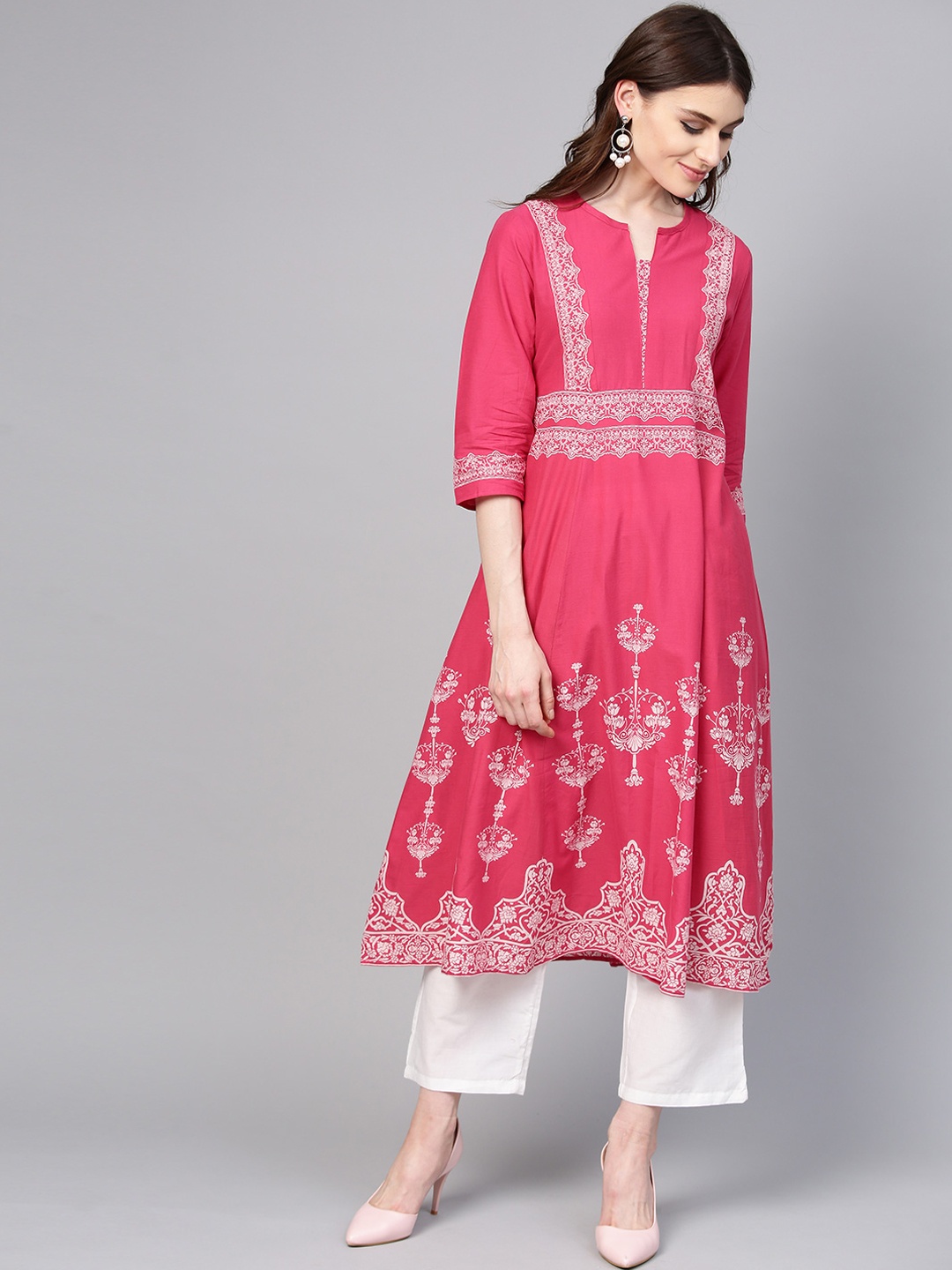 

Bhama Couture Women Peach-Coloured & White Printed Kurta with Palazzos