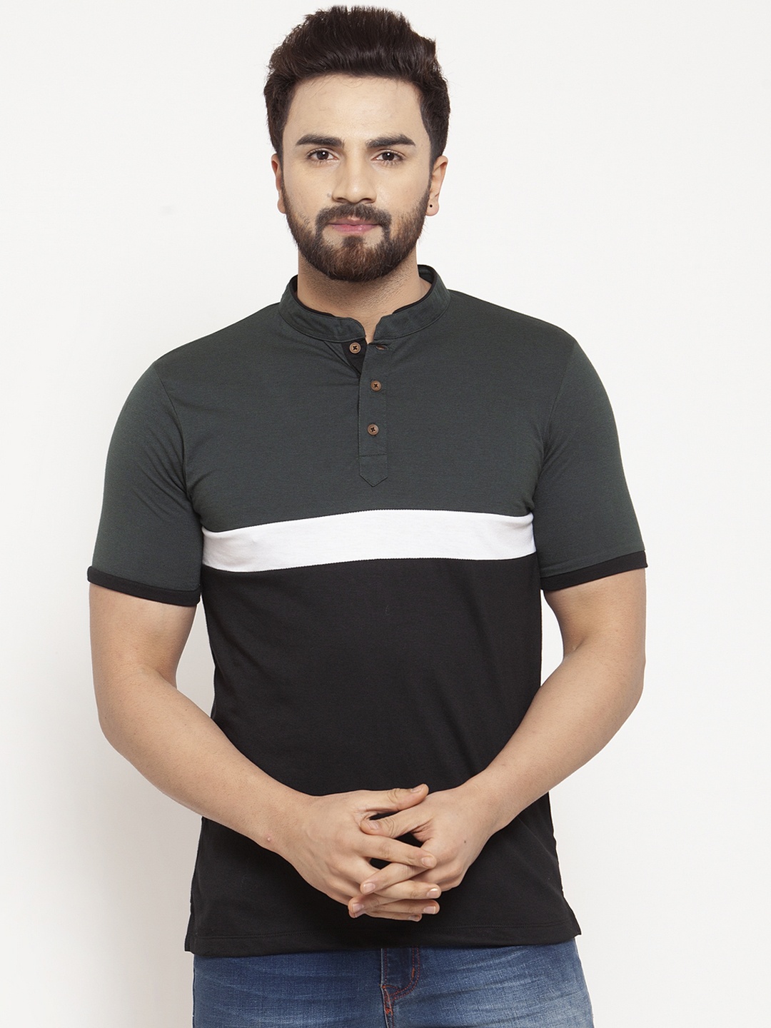 

Kalt Men Black & Grey Colourblocked Mandarin Collar T-shirt