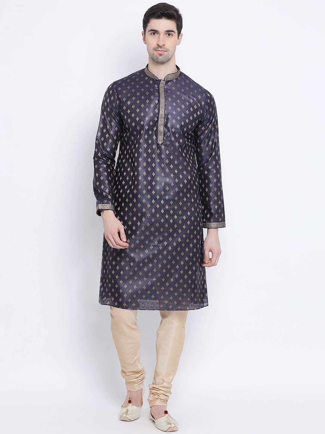 

Sanwara Men Navy Blue & Gold-Toned Self Design Kurta with Churidar