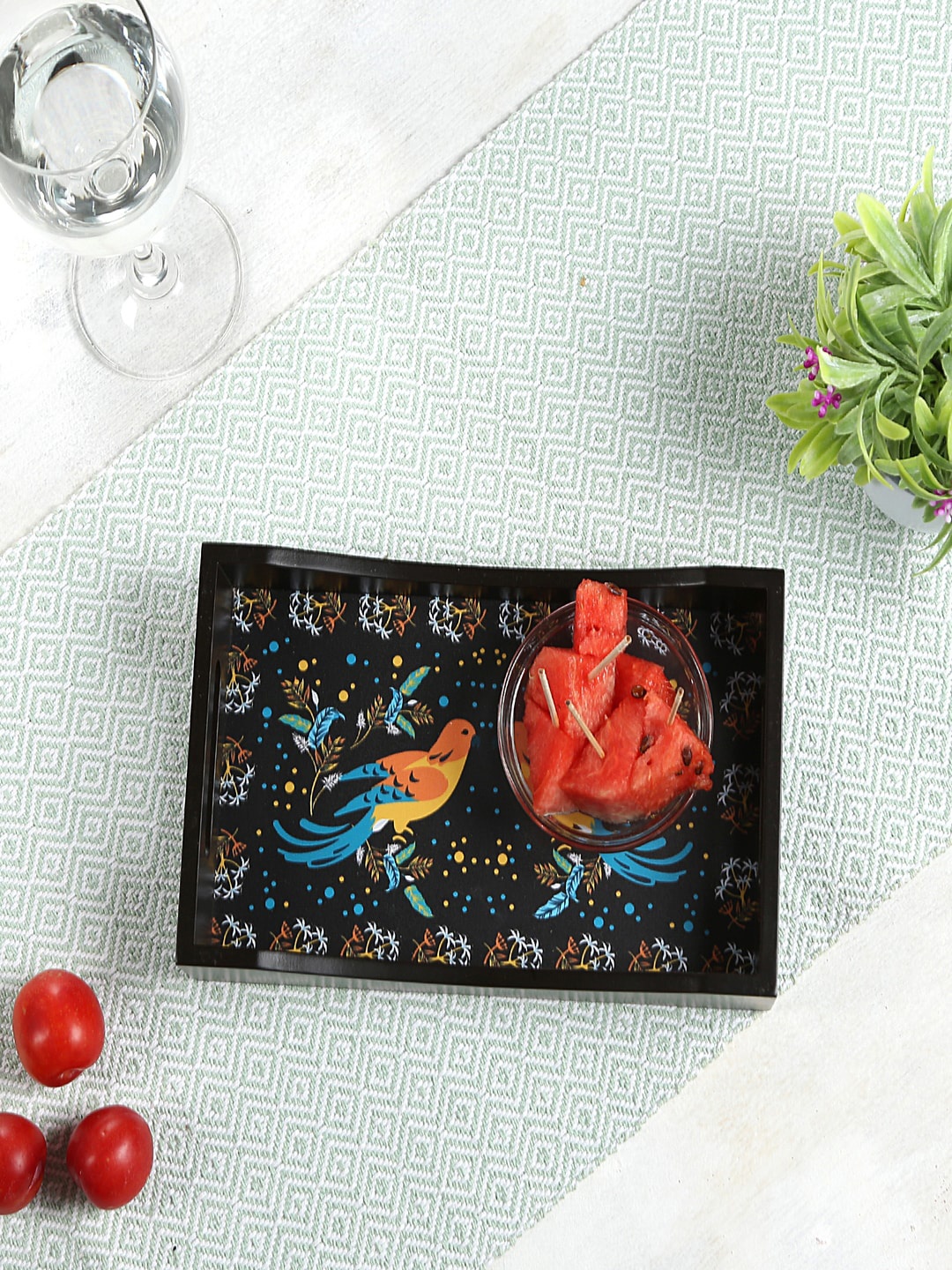 

Crayton Multicolored MDF Small Rectangular Serving Tray, Multi