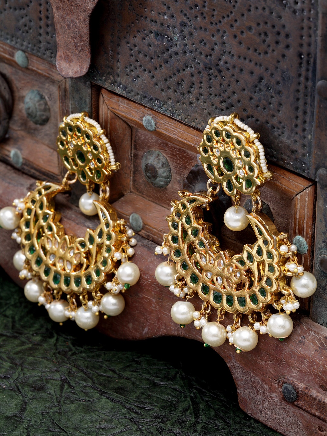 

DUGRISTYLE Green & Gold-Plated Classic Drop Earrings