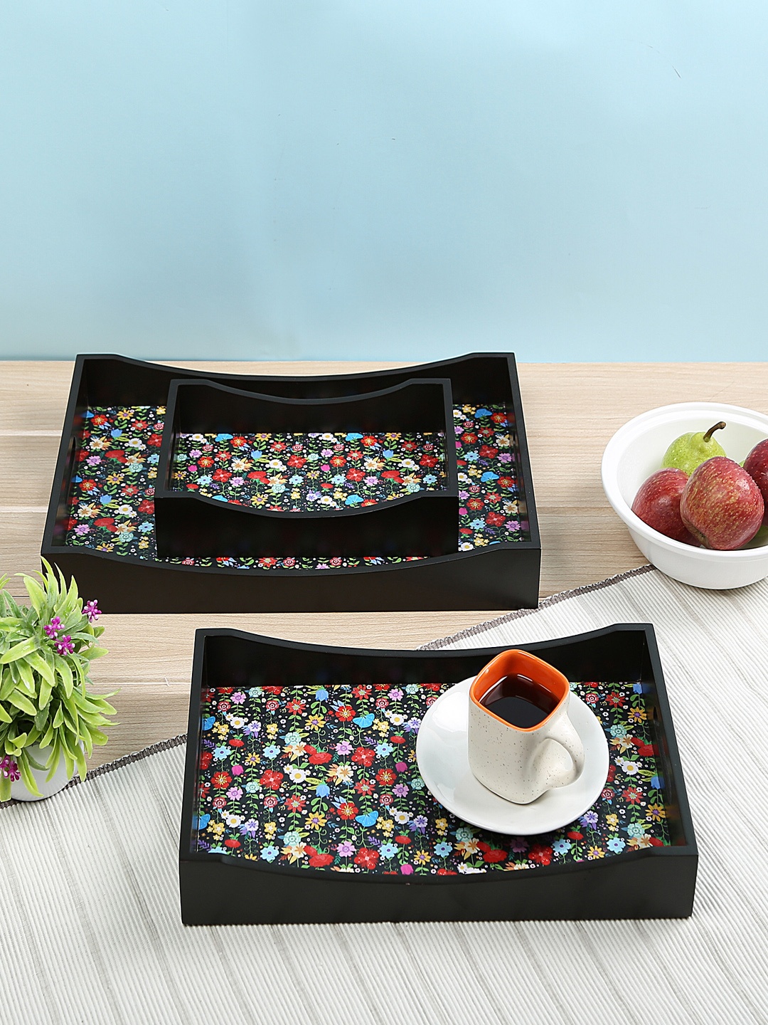 

Crayton Set of 3 Multicolored MDF Rectangular Serving Tray, Multi