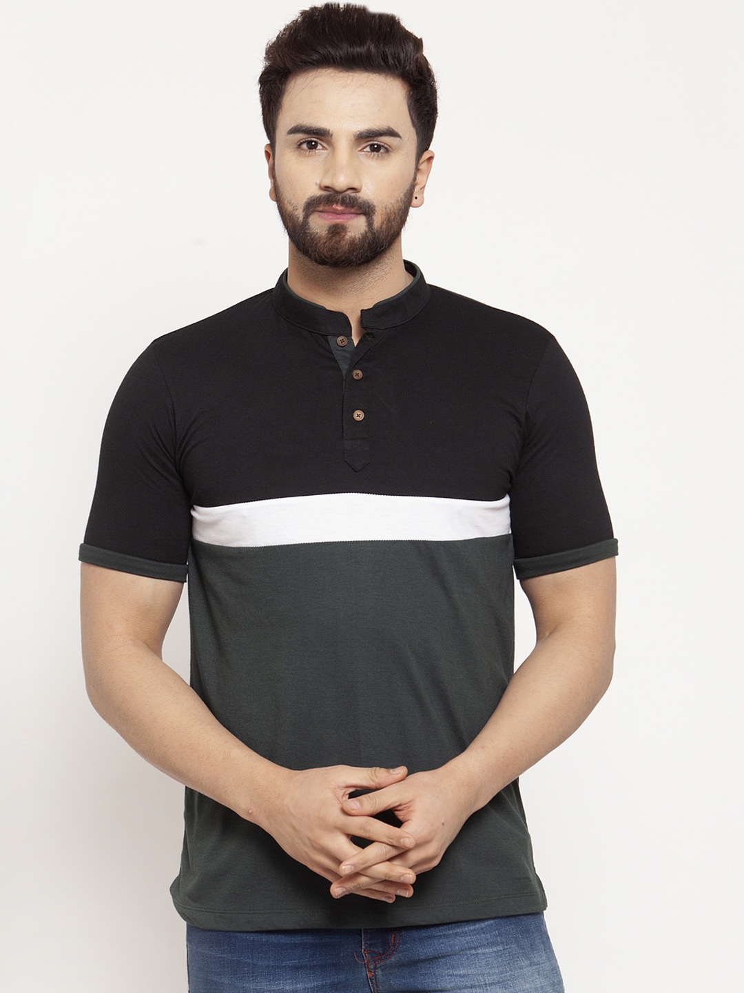 

Kalt Men Black & Grey Colourblocked Mandarin Collar T-shirt