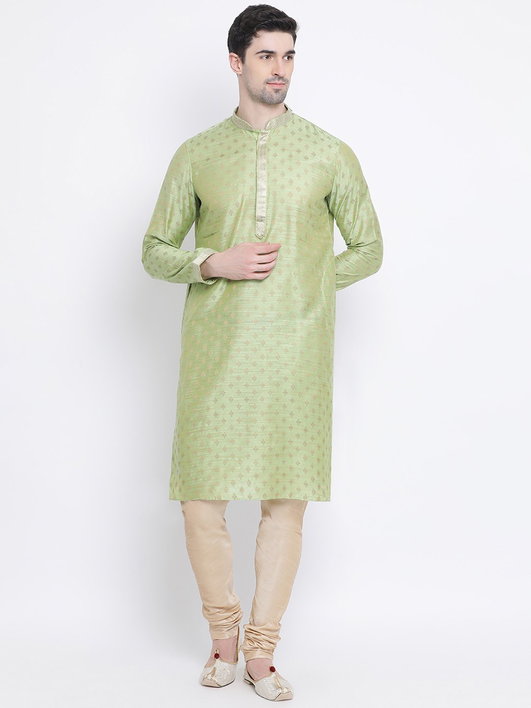 

Sanwara Men Green & Gold-Coloured Self Design Kurta with Churidar