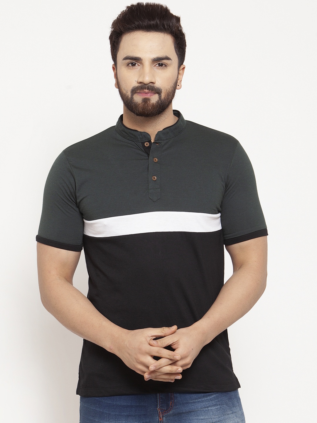 

Kalt Men Black & Grey Colourblocked Mandarin Collar T-shirt