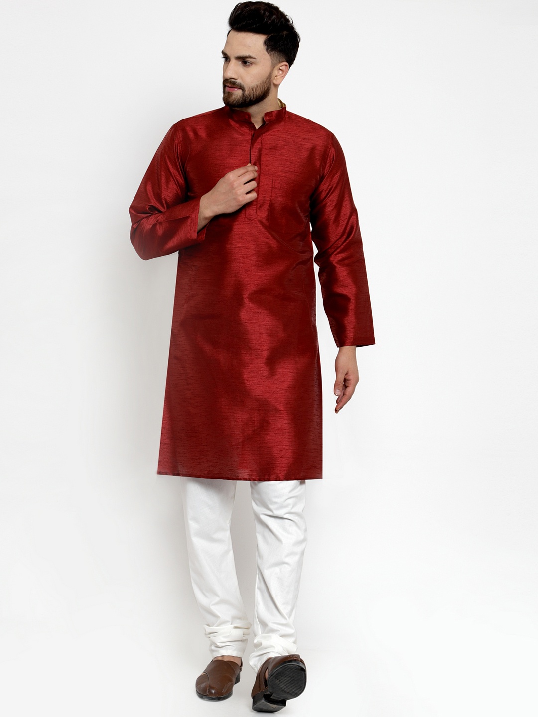 

NEUDIS Men Maroon Solid Kurta with Churidar