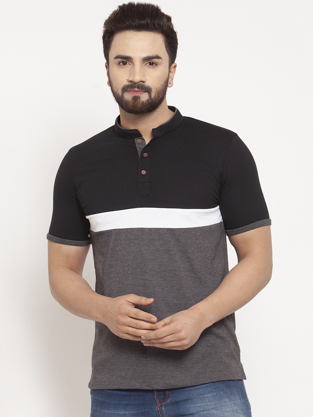 

Kalt Men Charcoal Grey & Black Colourblocked Mandarin Collar T-shirt