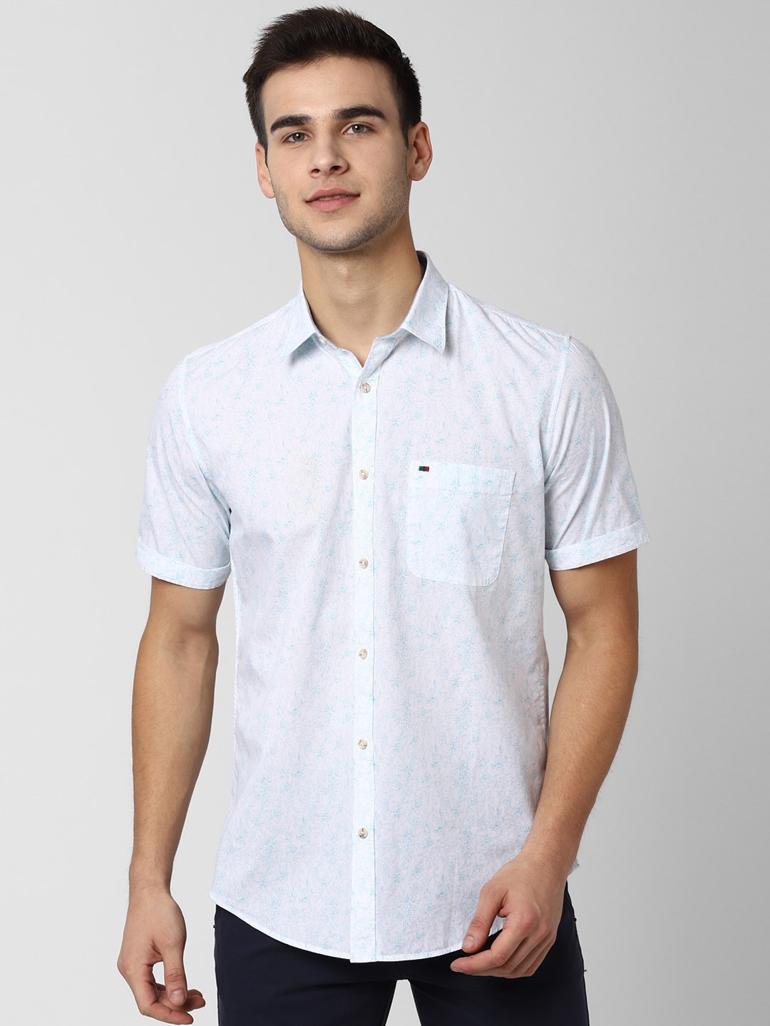 

Peter England Casuals Men White & Blue Slim Fit Printed Casual Shirt