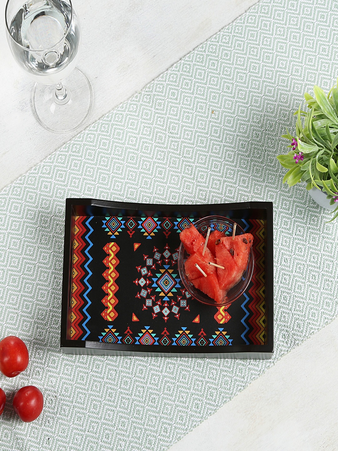 

Crayton Multicolored MDF Small Rectangular Serving Tray, Multi