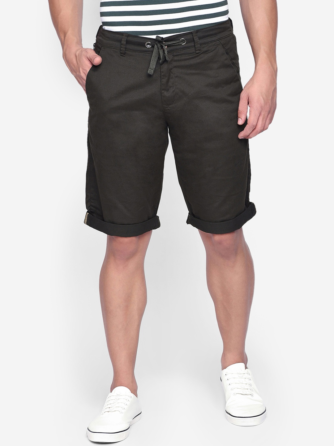 

beevee Men Olive Green Solid Regular Shorts