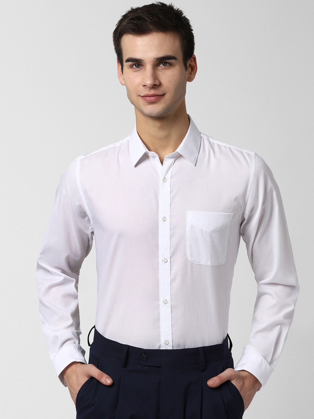 

Peter England Men White Slim Fit Solid Formal Shirt