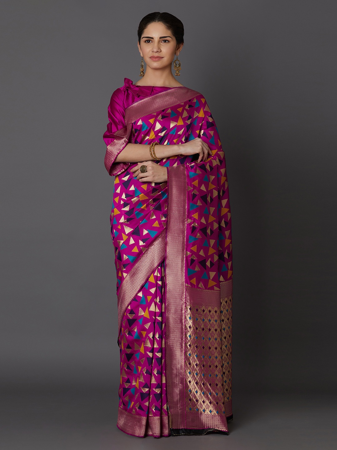 

Mitera Pink & Blue Silk Blend Woven Design Kanjeevaram Saree