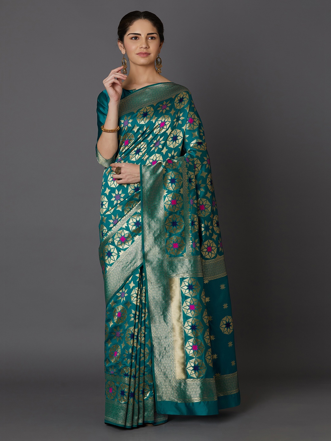 

Mitera Green Silk Blend Woven Design Kanjeevaram Saree