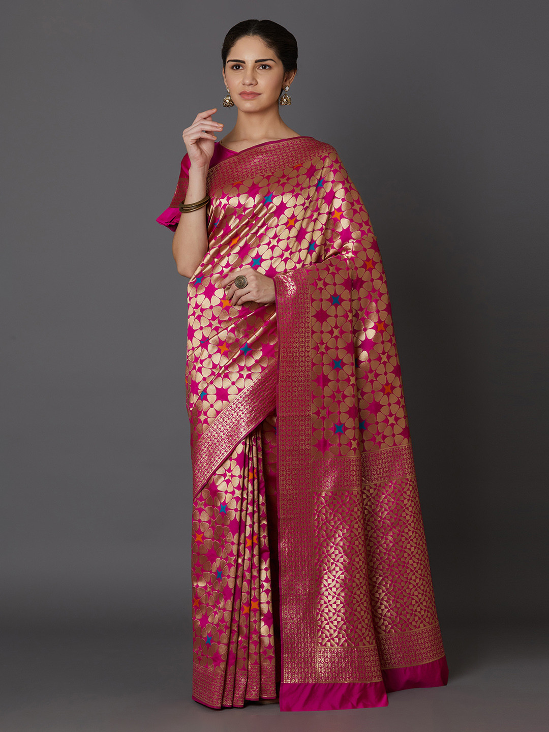 

Mitera Pink & Gold-Toned Silk Blend Woven Design Kanjeevaram Saree