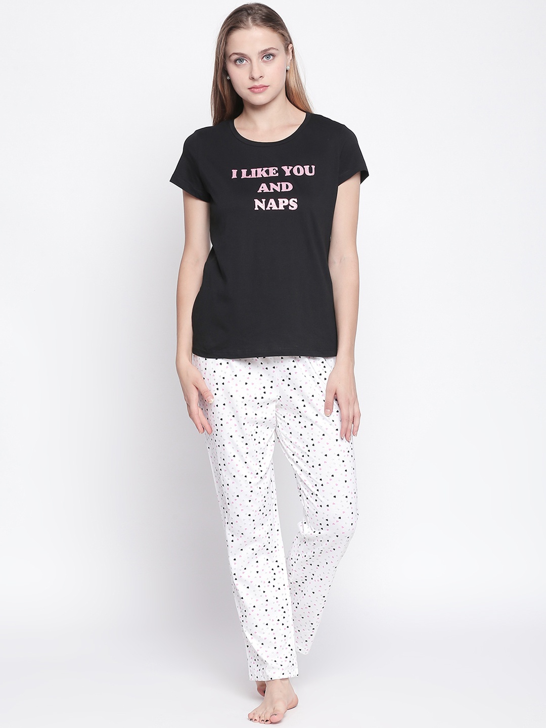 

Dreamz by Pantaloons Women Black & White Printed Night suit