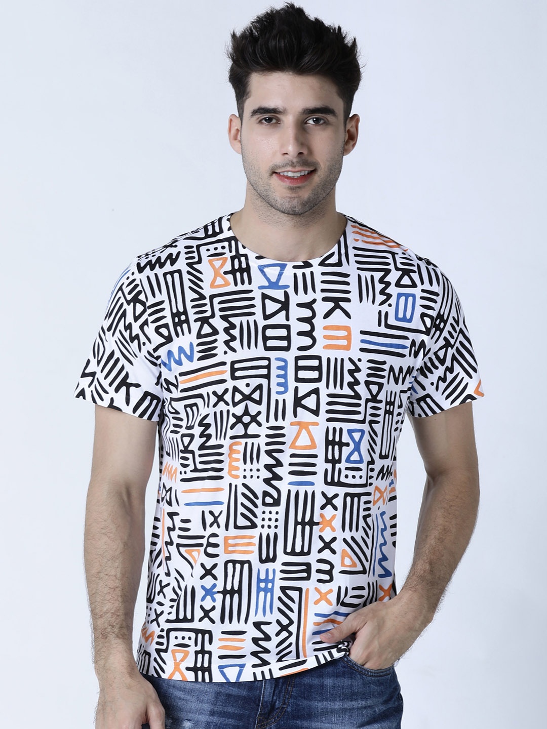 

Huetrap Men White Printed Round Neck T-shirt
