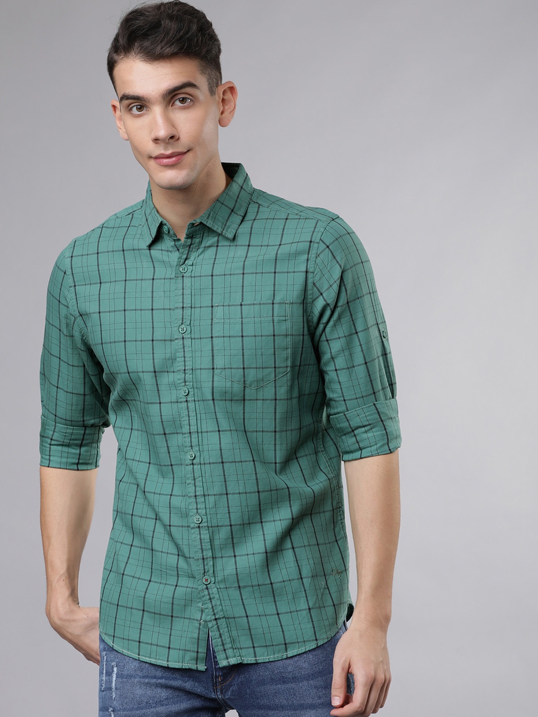 

LOCOMOTIVE Men Green & Black Slim Fit Checked Casual Shirt