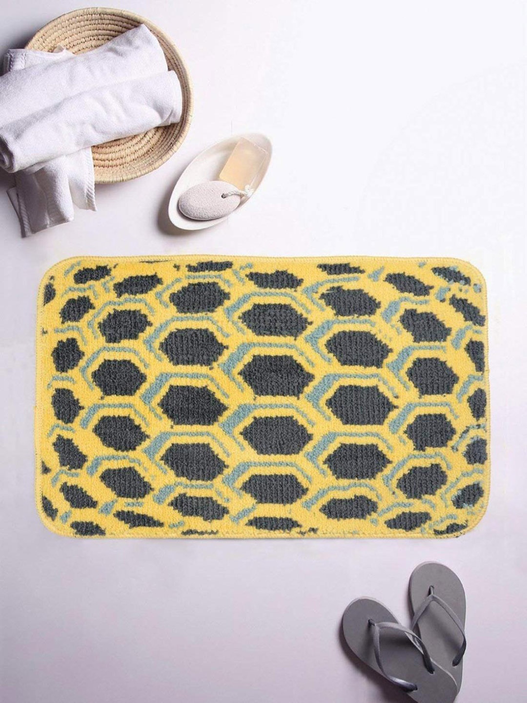 

ROMEE Grey & Yellow Printed Microfiber Bath Rug