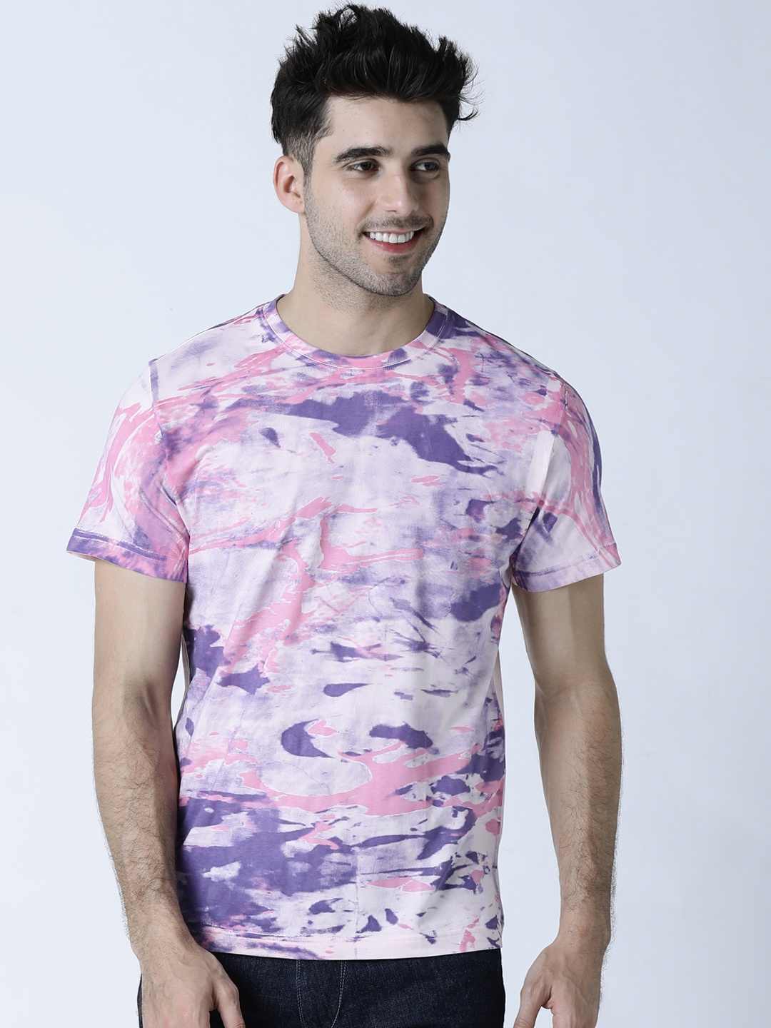

Huetrap Men Pink & Off-White Printed Round Neck T-shirt