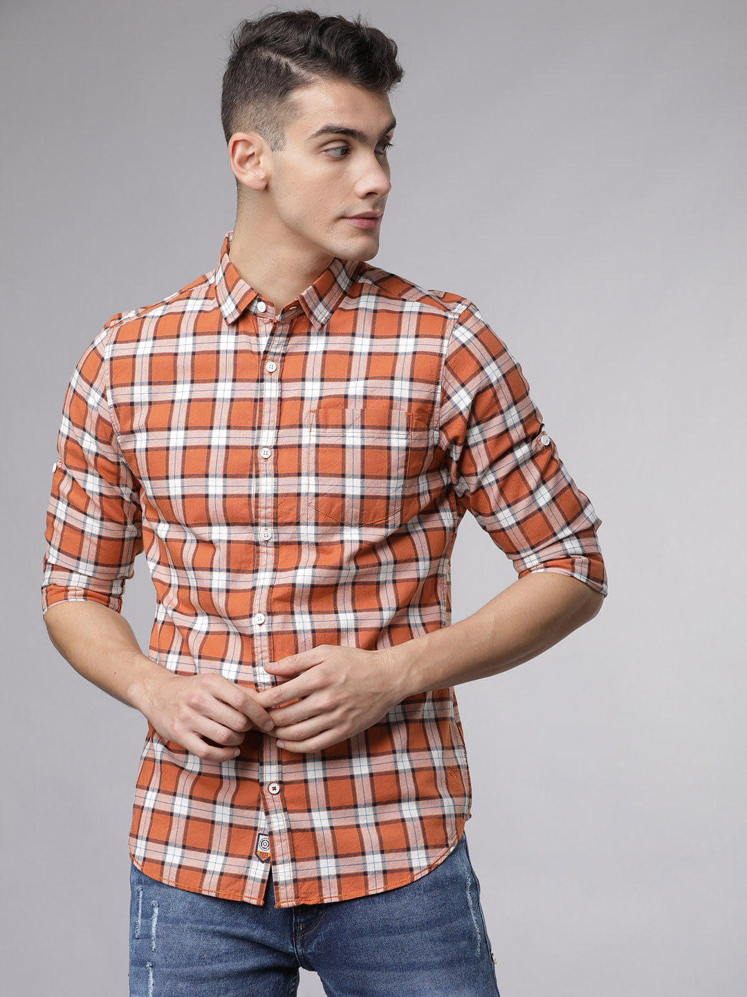 

LOCOMOTIVE Men Peach-Coloured & Off-White Slim Fit Checked Casual Shirt, Orange
