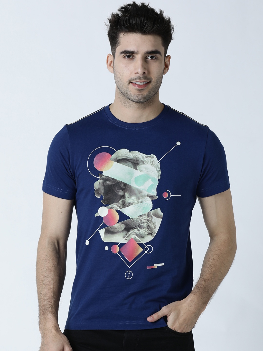 

Huetrap Men Navy Blue Printed Round Neck T-shirt