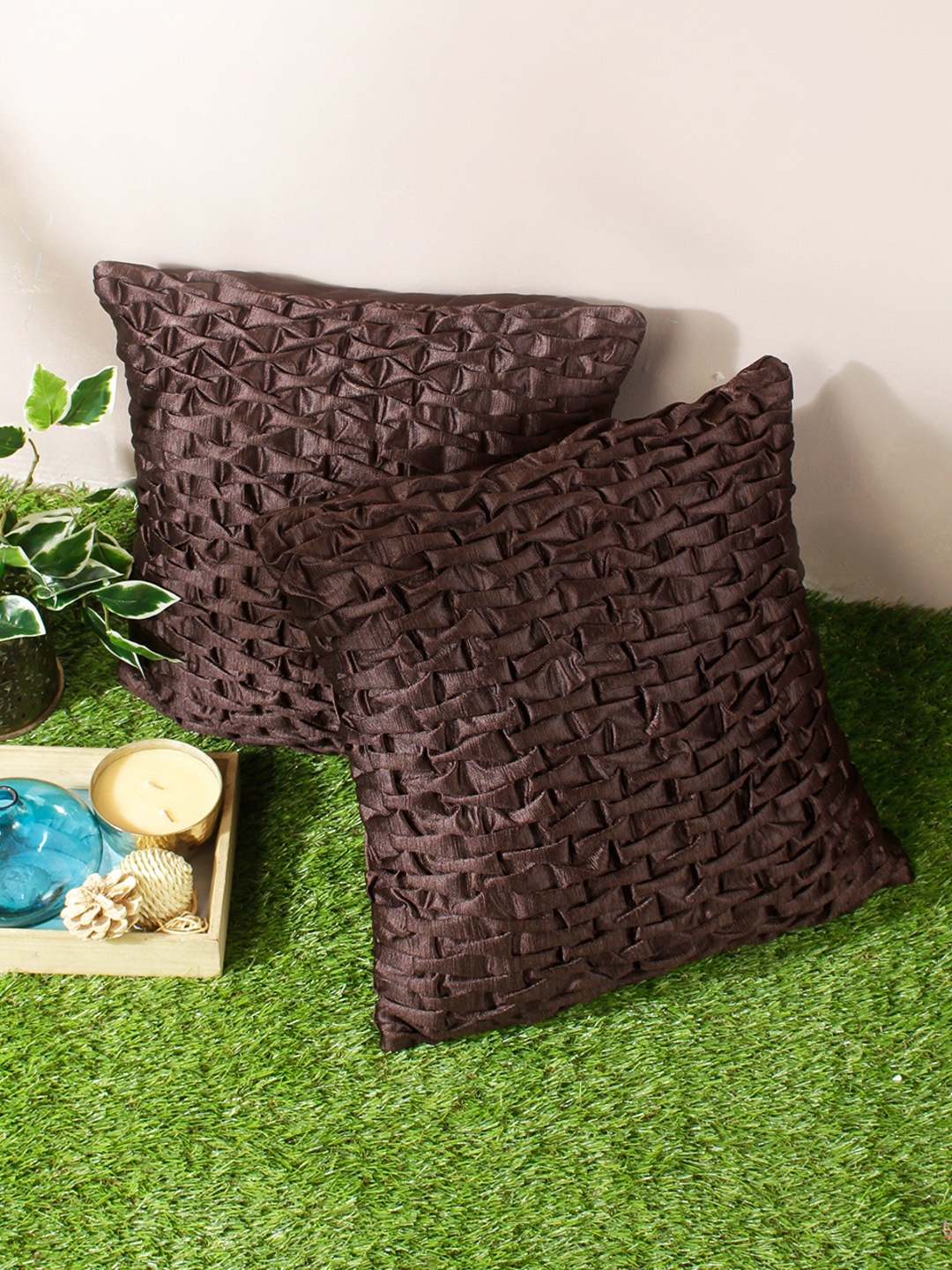 

ROMEE Brown Set of 2 Geometric Square Cushion Covers