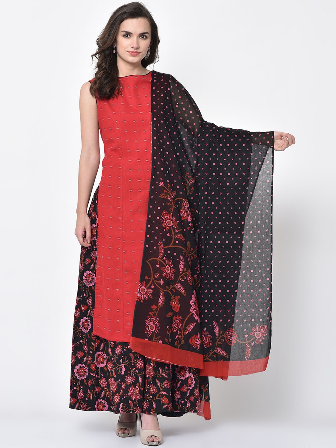 

FLAVIDO Women Red & Black Printed Straight Kurta