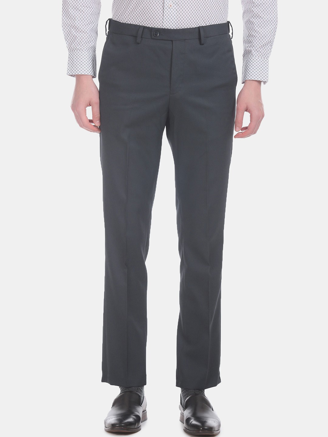 

Arrow Men Blue Regular Fit Solid Formal Trousers