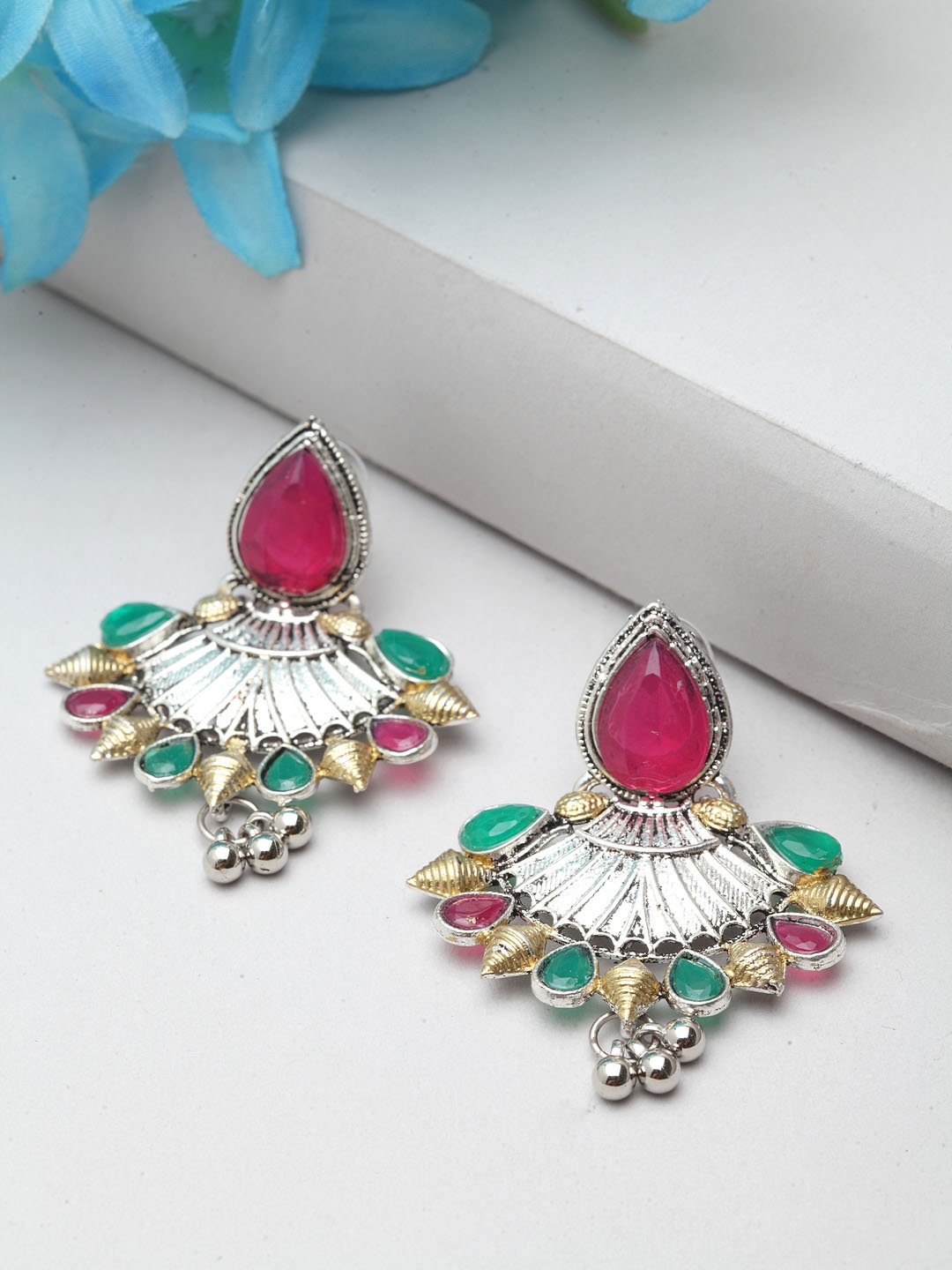 

Moedbuille Silver-Toned & Gold-Toned Brass-Plated Handcrafted Drop Earrings