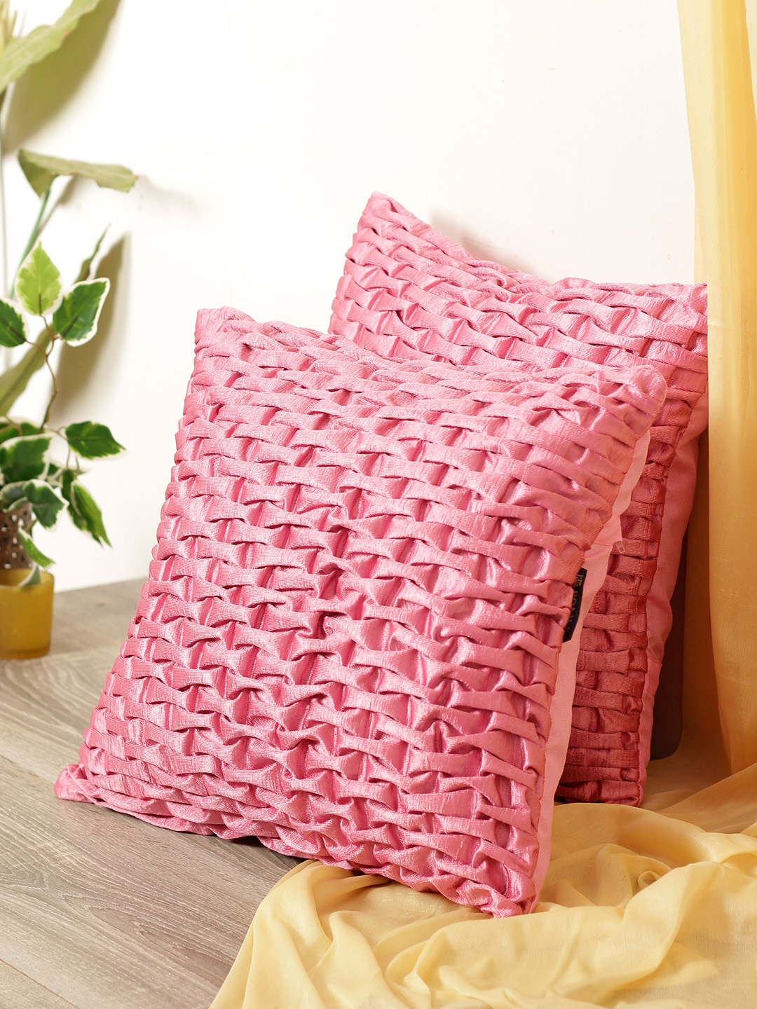 

ROMEE Set of 2 Pink Geometric Square Cushion Covers