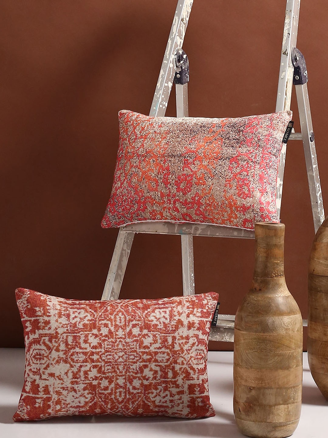 

ROMEE Rust & Off-White Set of 2 Ethnic Motifs Rectangle Cushion Covers