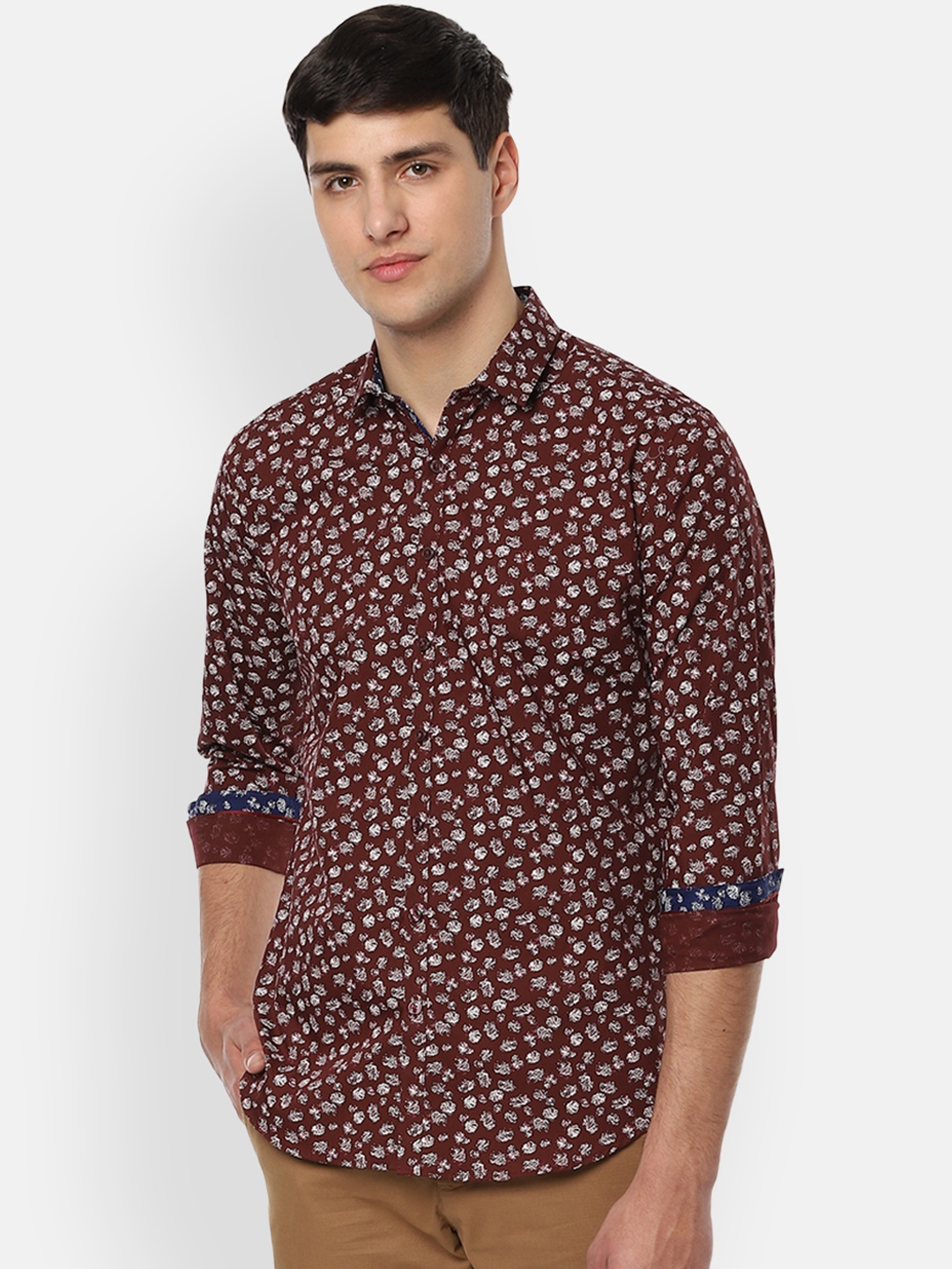

V Dot Men Maroon & White Slim Fit Printed Casual Shirt