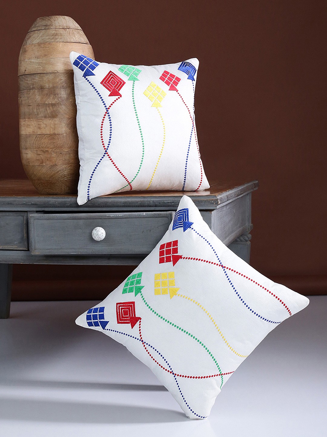

Alina decor Off-White & Red Set of 2 Embroidered Square Cushion Covers