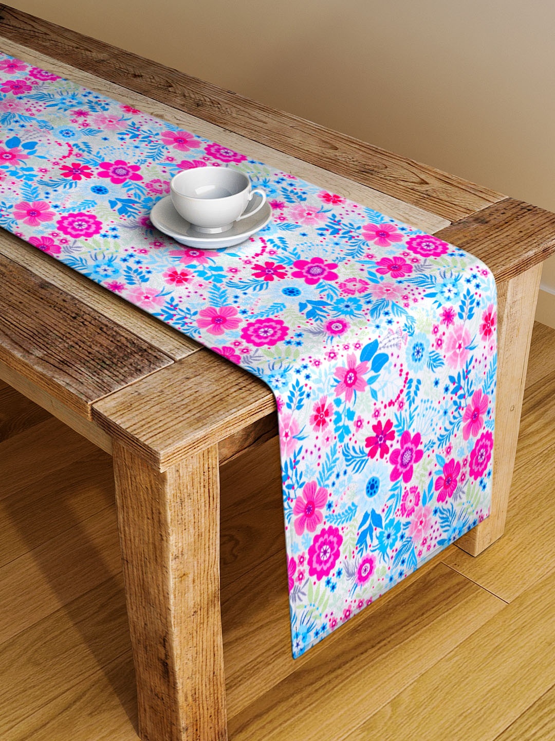 

Alina decor White & Blue Digital Floral-Printed Table Runner