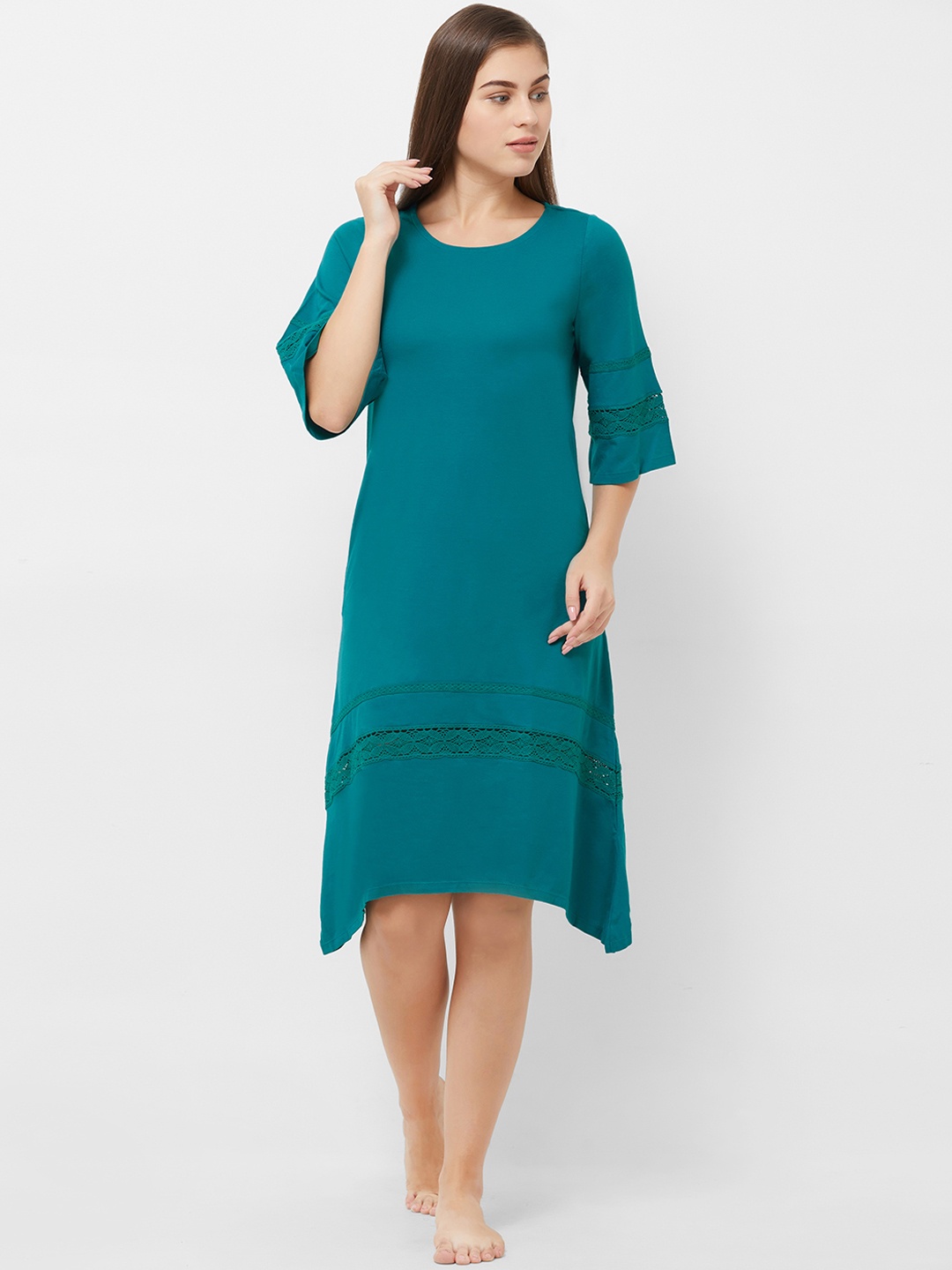 

Soie Blue Solid Knee Length Nightdress