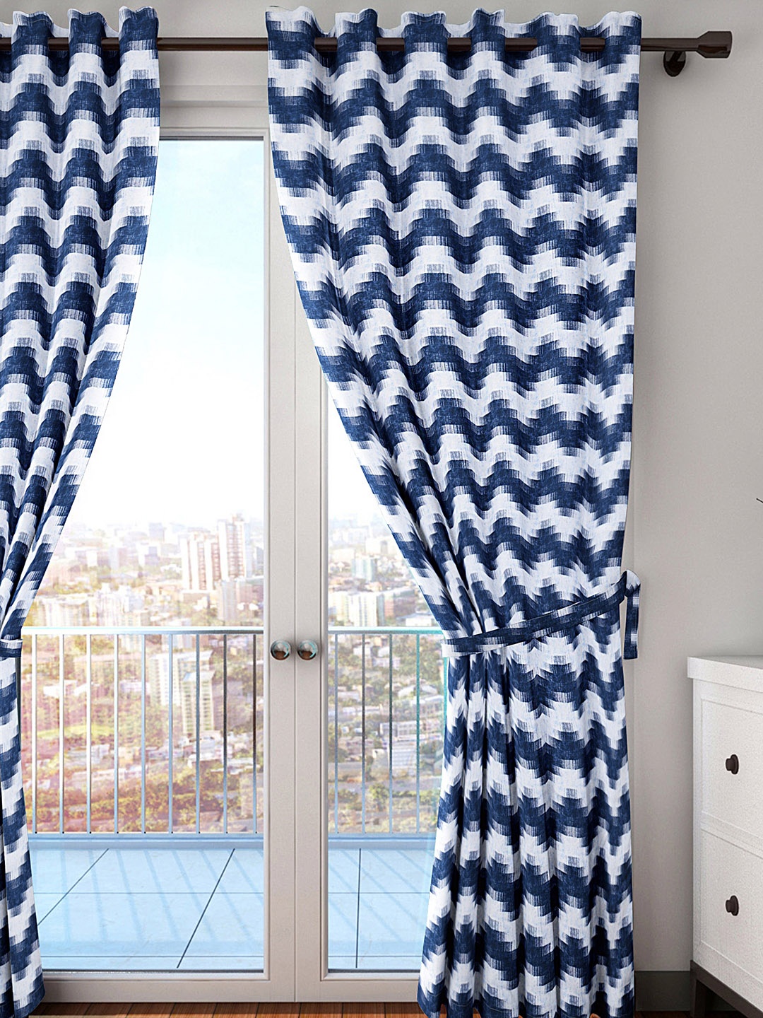 

HOUZZCODE White & Navy Blue Single Curtain