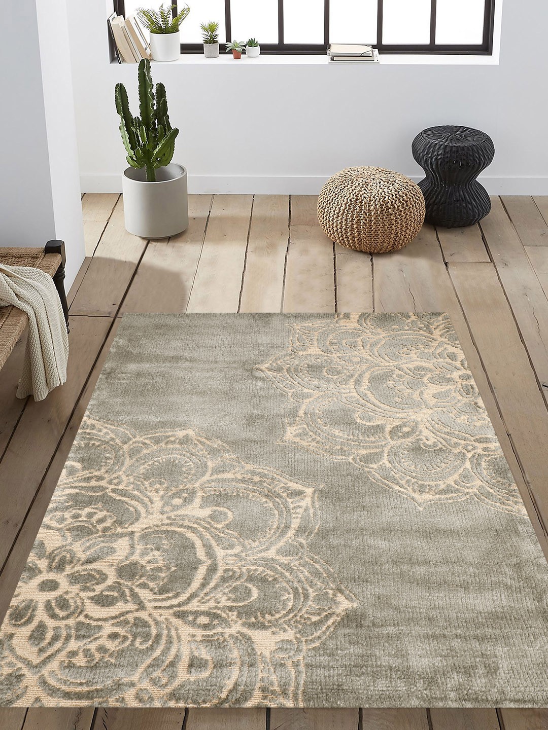 

PRESTO Gold-Toned & Grey Printed Anti-Skid Carpet