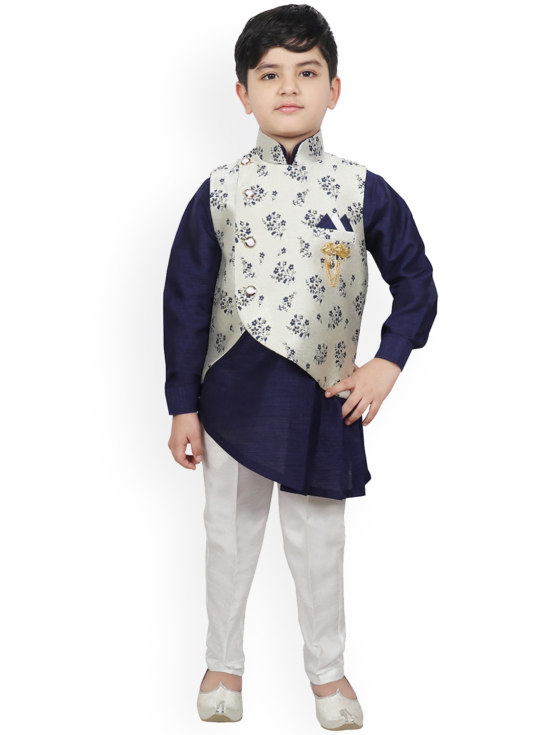 

SG YUVRAJ Boys Navy Blue Printed Raw Silk Kurta with Trousers