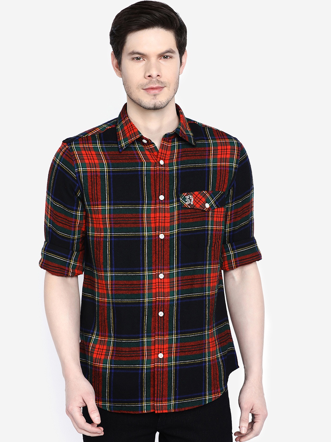 

GIORDANO Men Red & Black Slim Fit Checked Casual Shirt