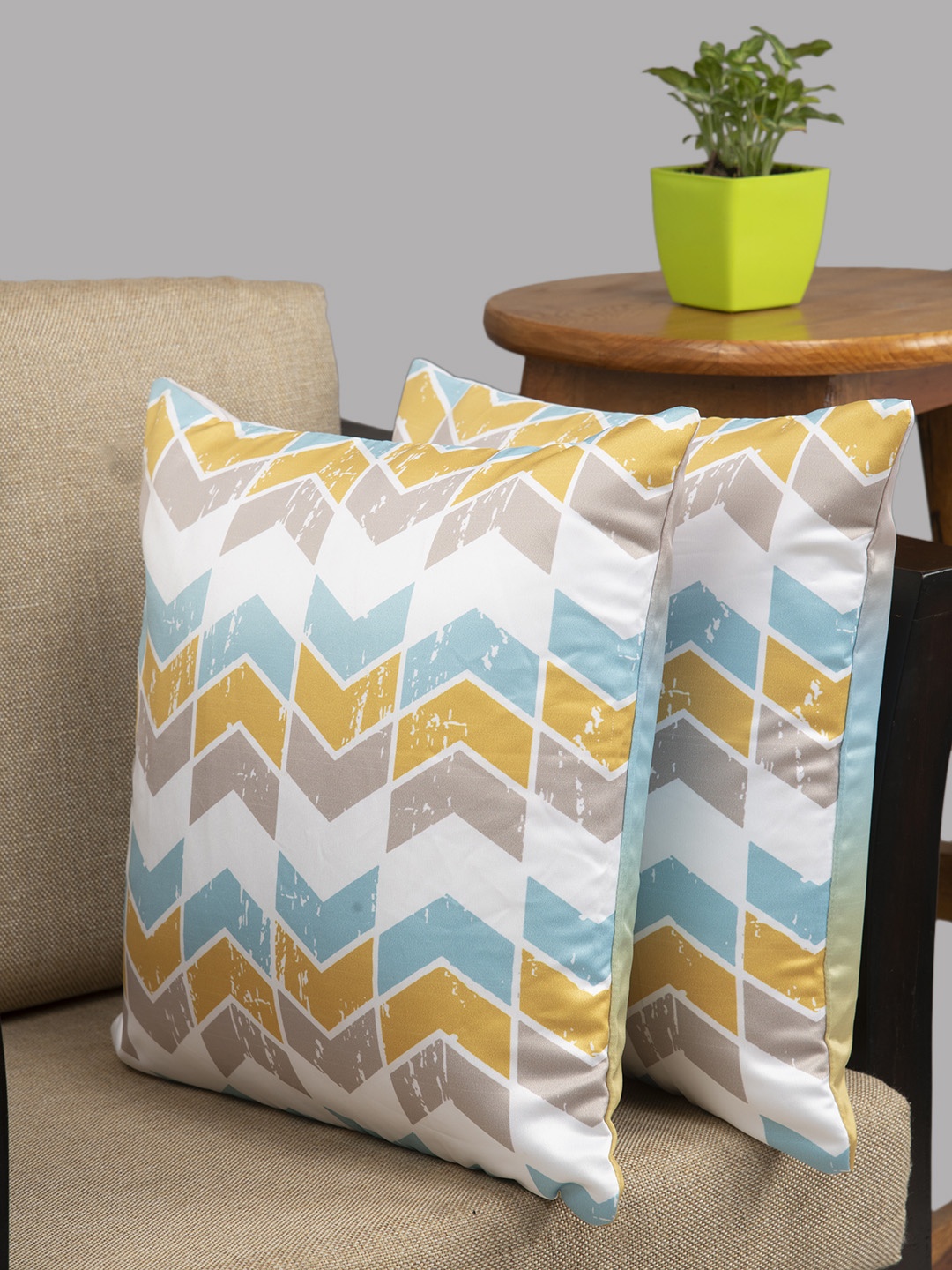 HOUZZCODE Off-White & Yellow Set of 2 Geometric Square Cushion Covers